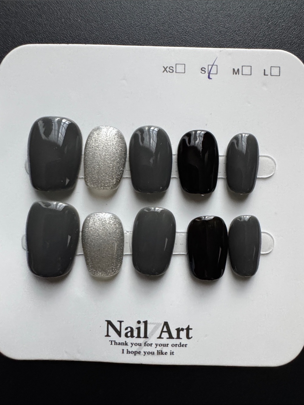 Grey & Silver Press-On Nail Set